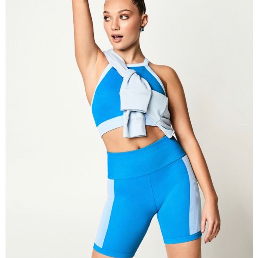 Fabletics set NWT! Bra M and shorts S